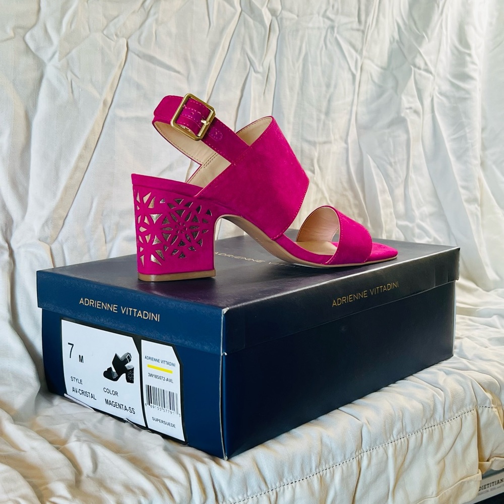 Adrienne Vittadini Magenta Heel NWT